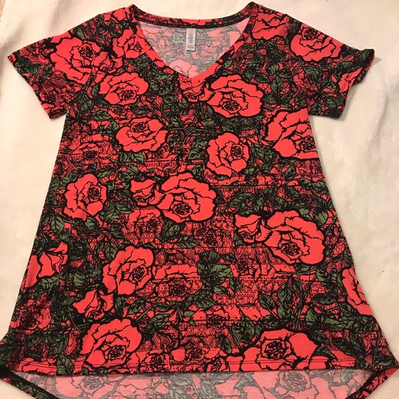 LuLaRoe Tops - XS Christy Tee LuLaRoe